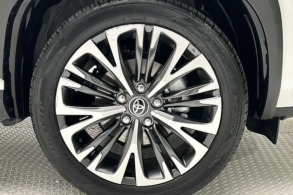 2022 Toyota Yaris Cross Urban MXPB10R thumb-9