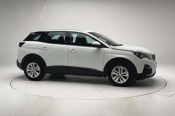 2018 Peugeot 3008 Active P84 thumb-3