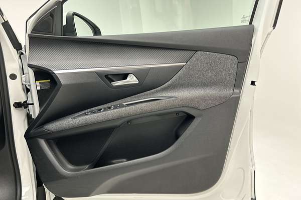 2018 Peugeot 3008 Active P84 thumb-18