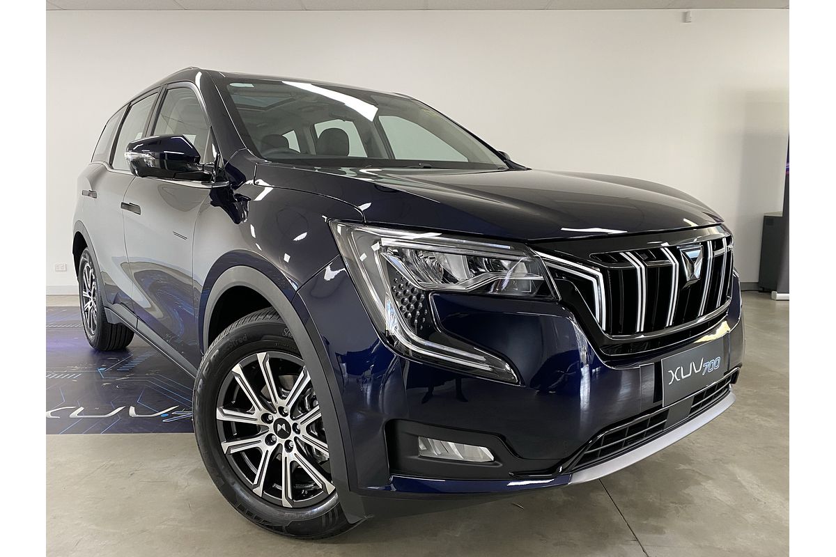 2025 Mahindra XUV700 AX7L