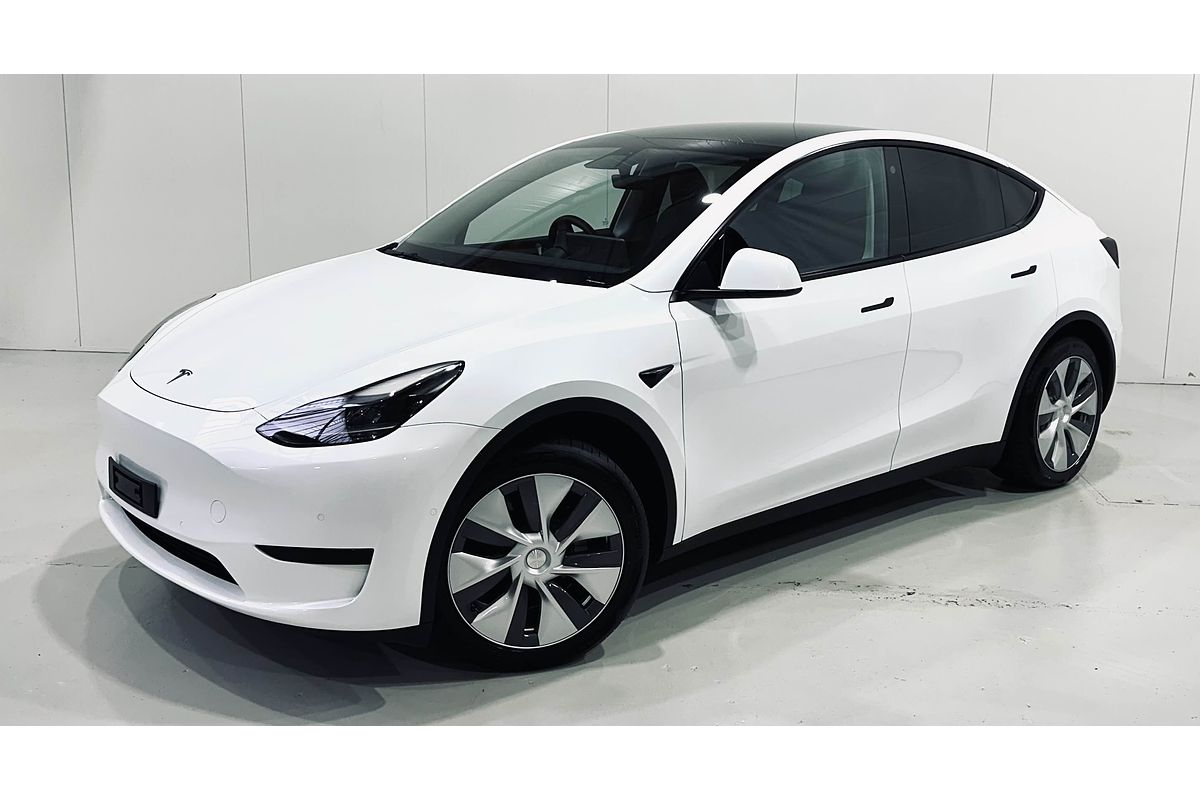 2023 Tesla Model Y Rear-Wheel Drive