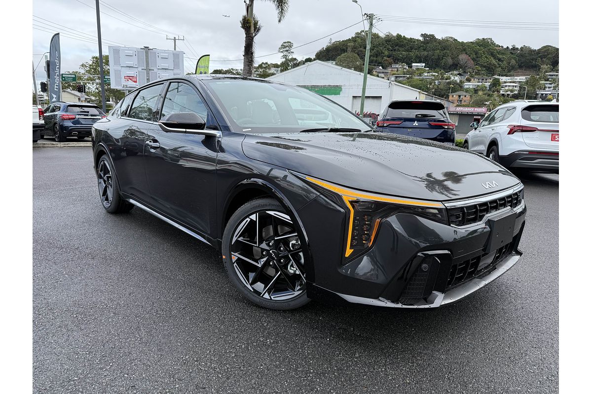 2025 Kia K4 GT-Line CL4m