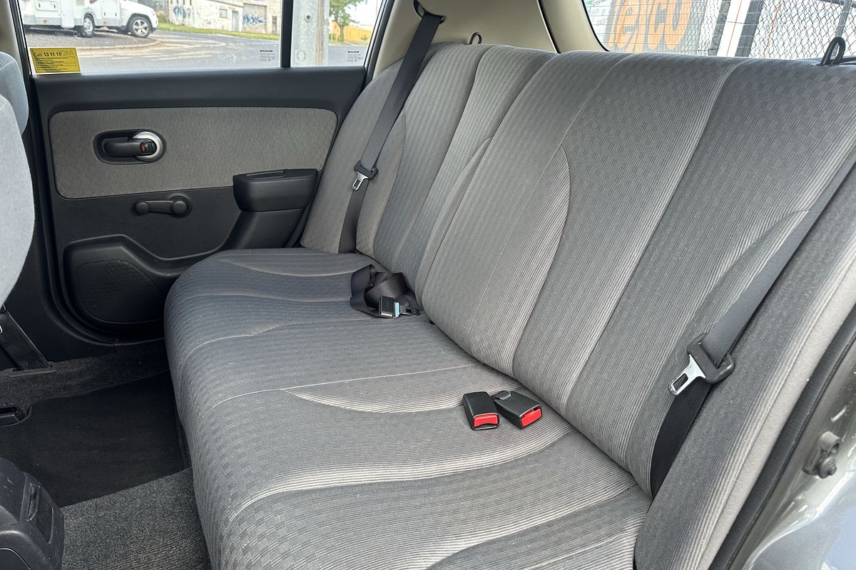 2008 Nissan Tiida ST C11