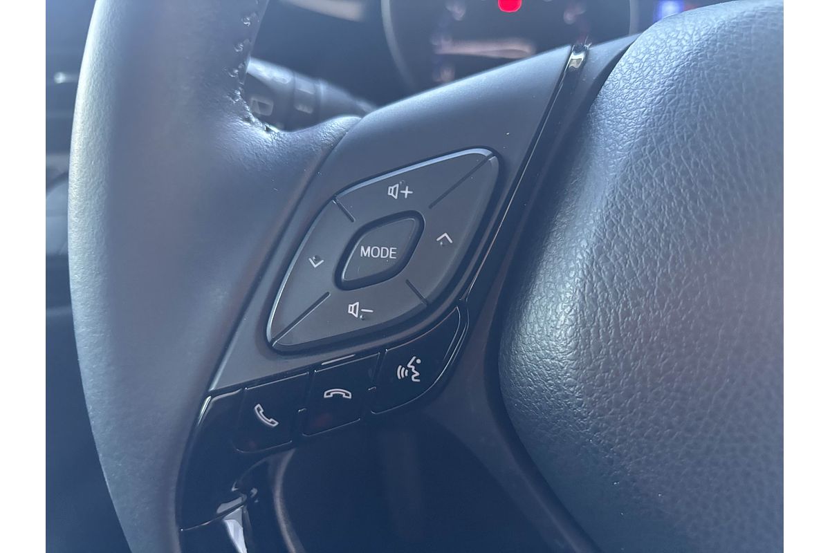 2020 Toyota C-HR NGX10R