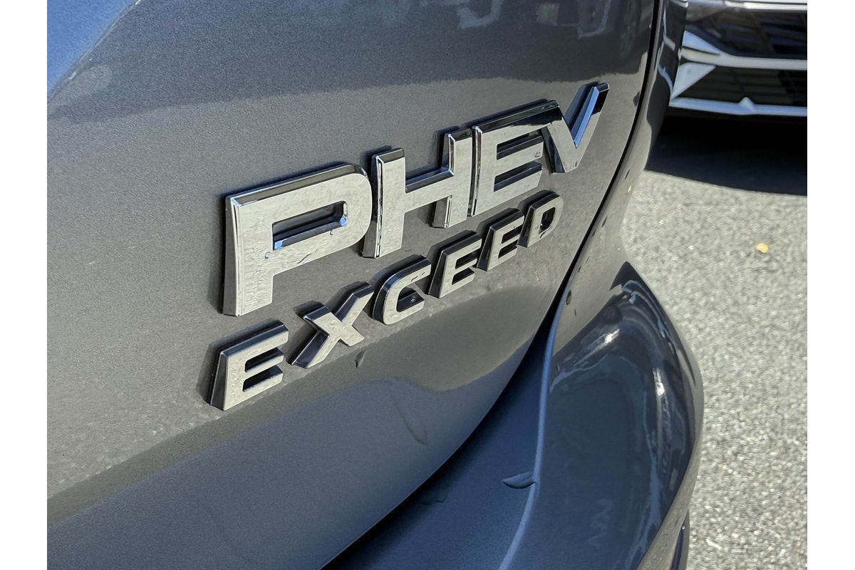 2022 Mitsubishi Outlander PHEV Exceed ZM