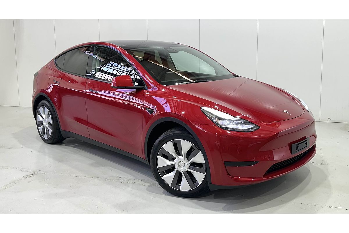 2022 Tesla Model Y Rear-Wheel Drive