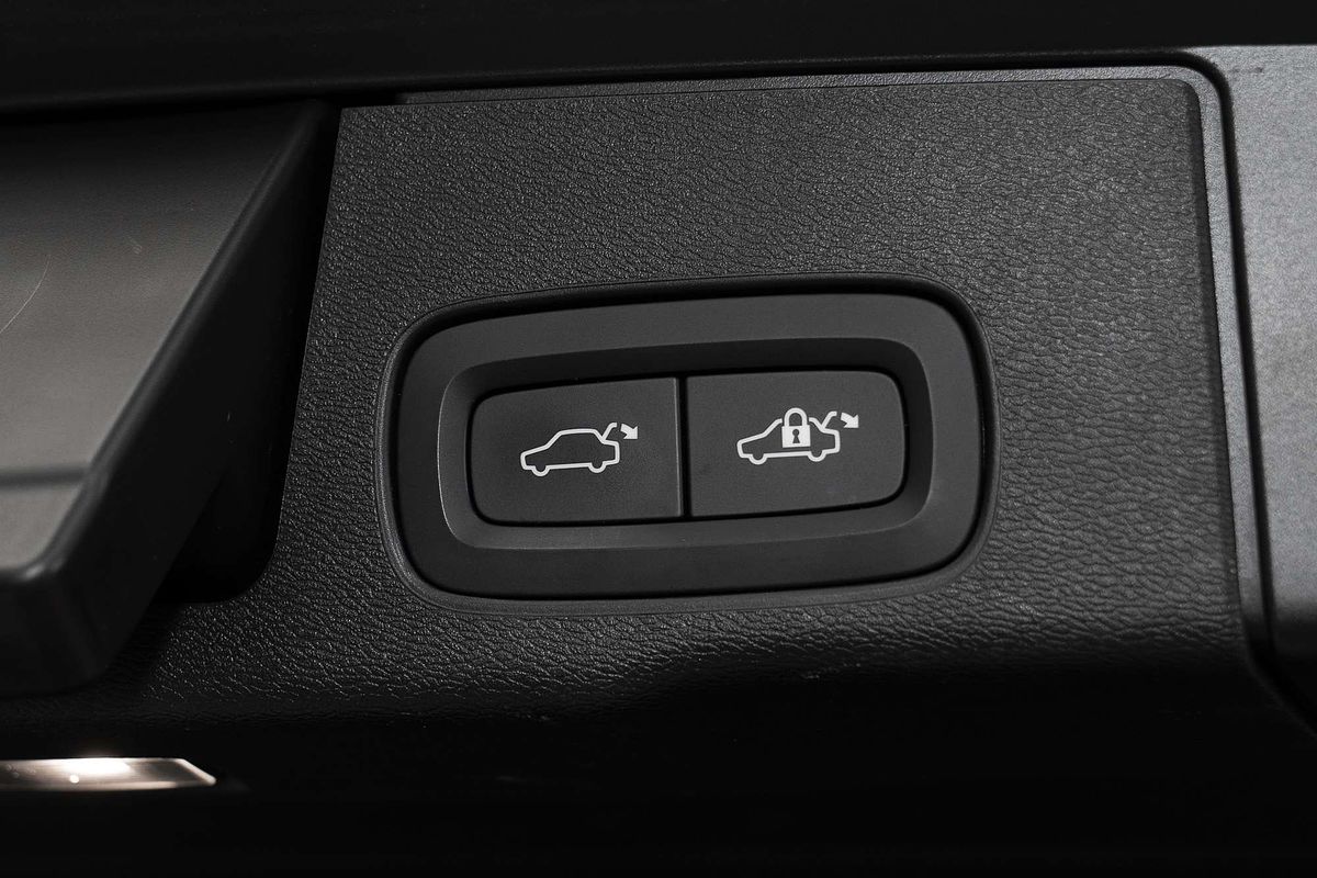 2021 Volvo XC60 T8 Polestar