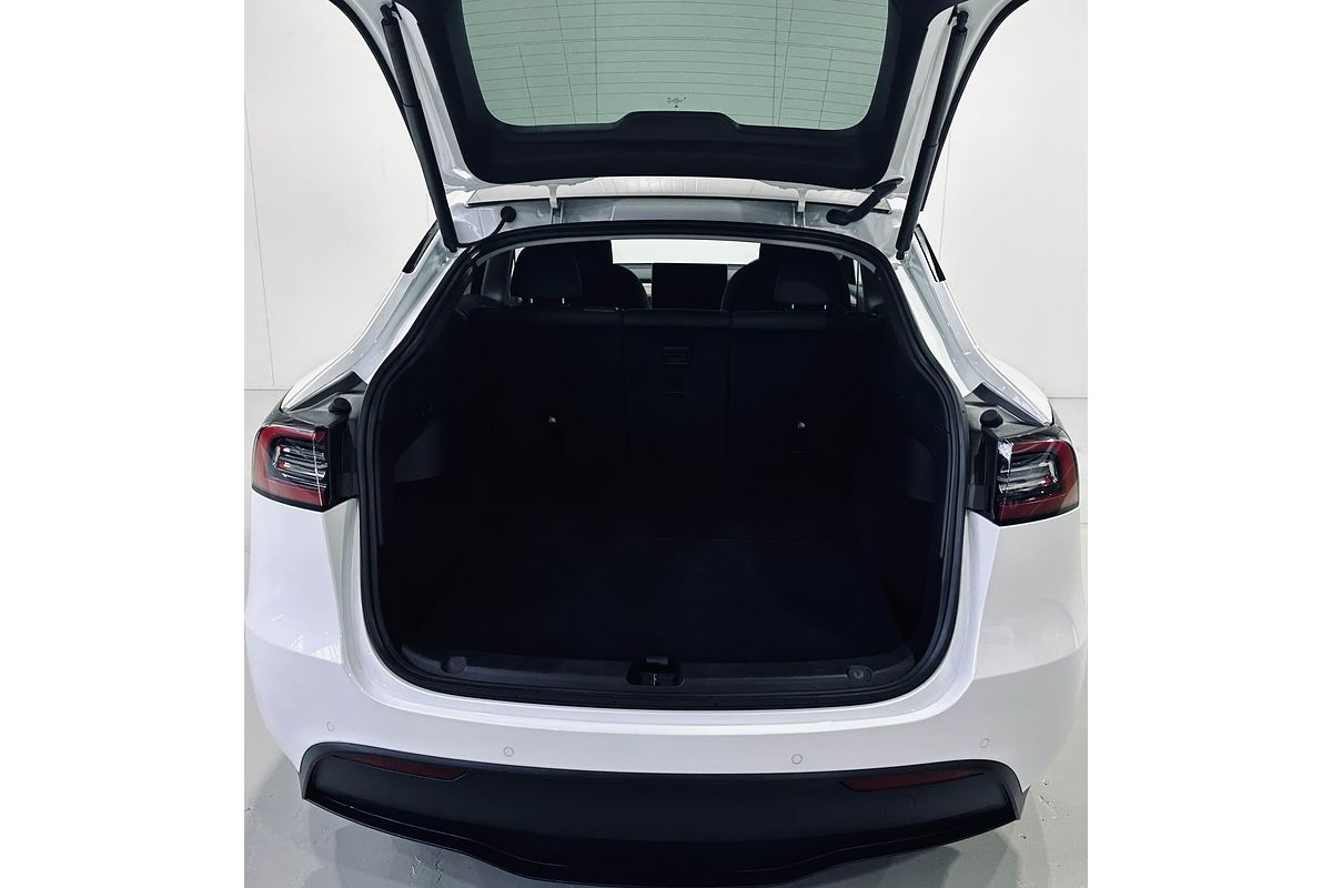 2023 Tesla Model Y Rear-Wheel Drive