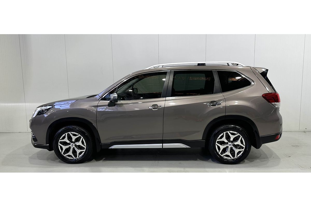 2022 Subaru Forester Hybrid L S5 4X4