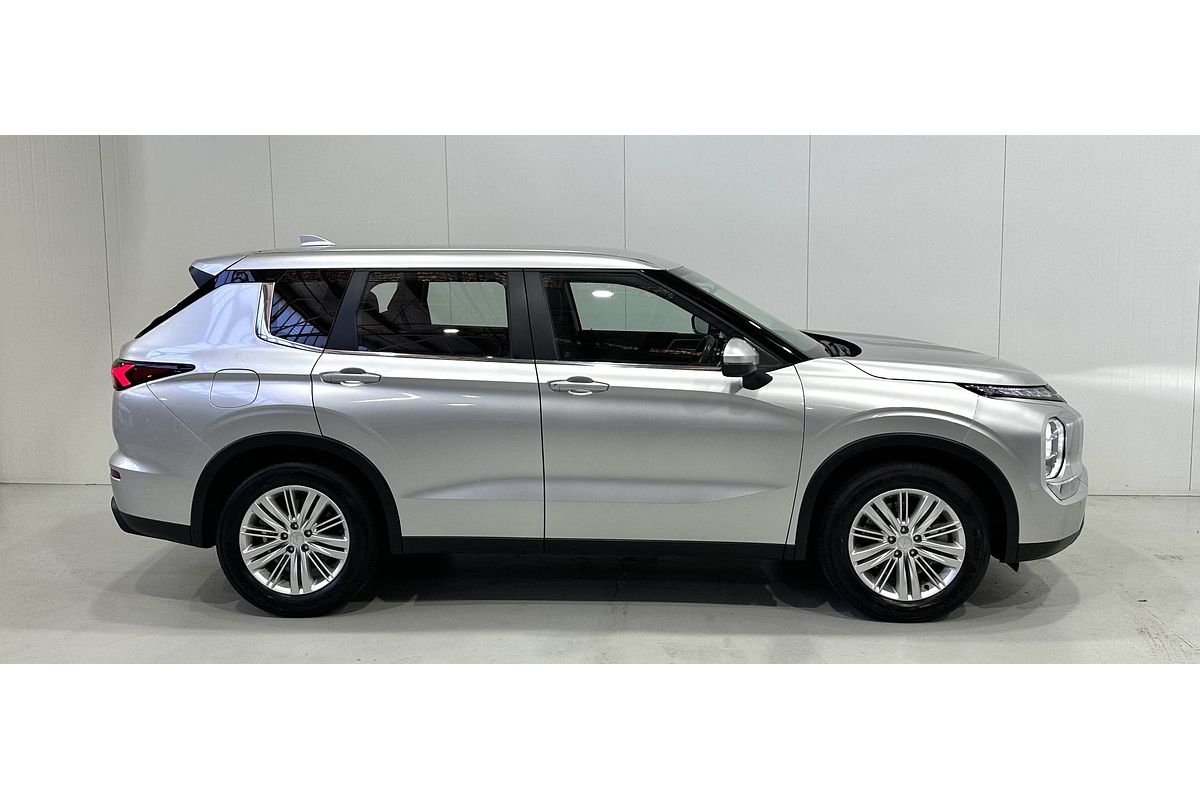 2023 Mitsubishi Outlander ES ZM 2WD