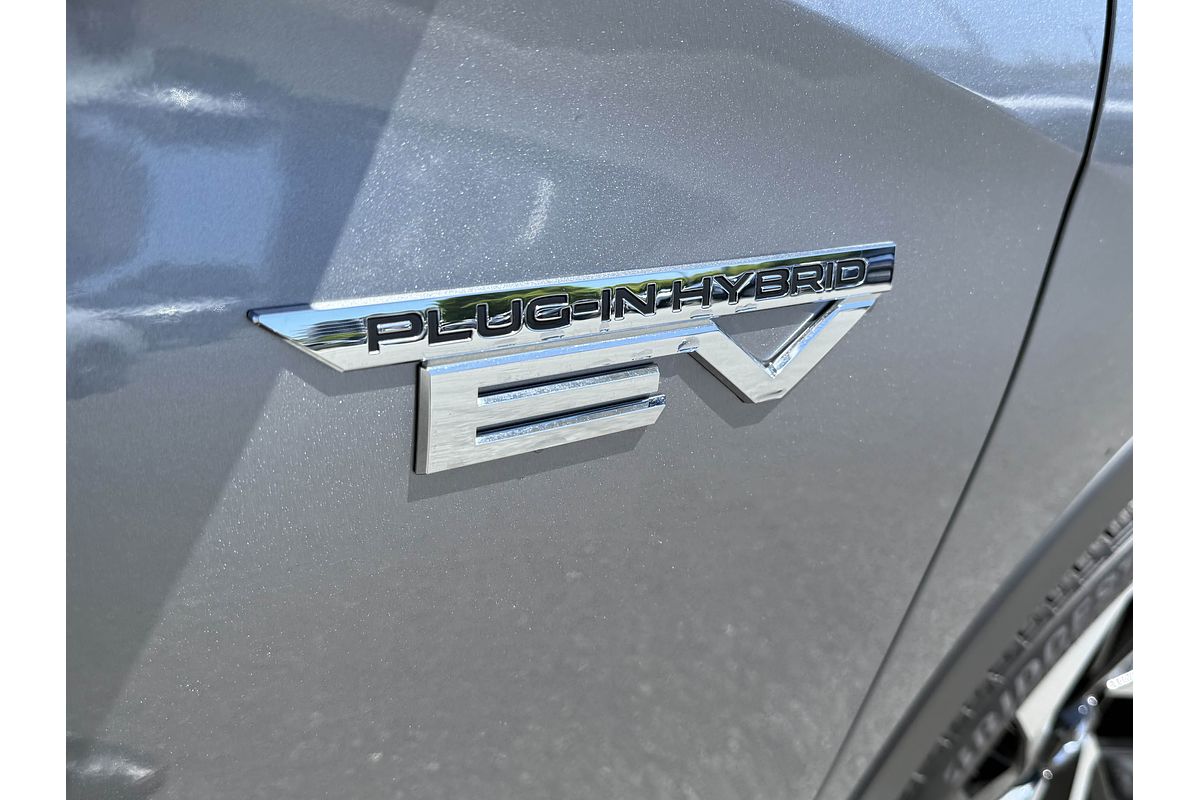 2022 Mitsubishi Outlander PHEV Exceed ZM