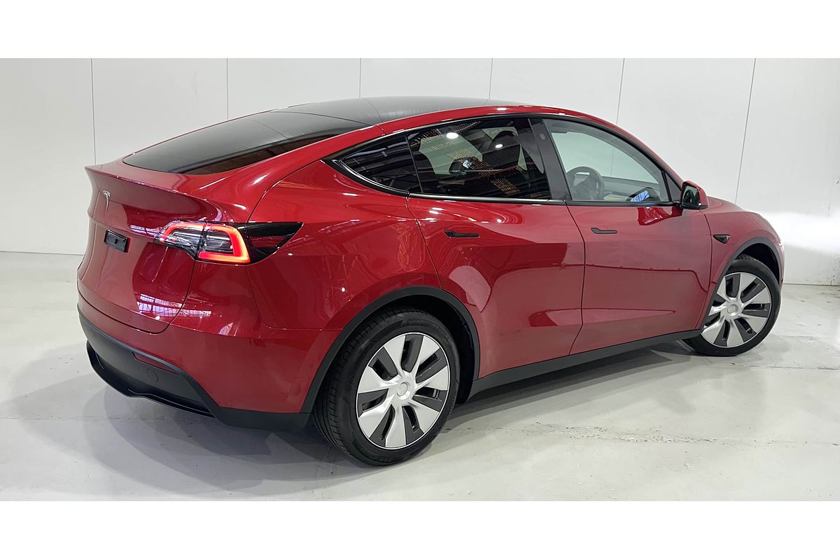 2022 Tesla Model Y Rear-Wheel Drive