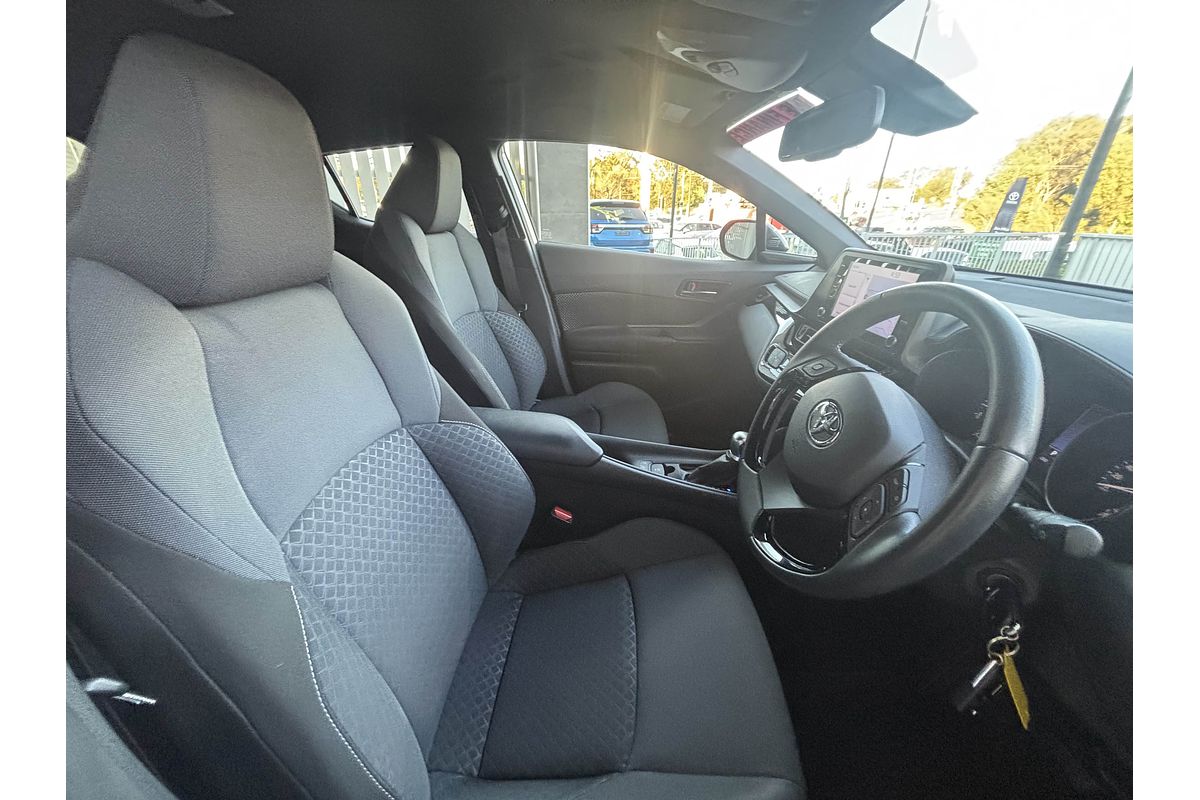 2020 Toyota C-HR NGX10R