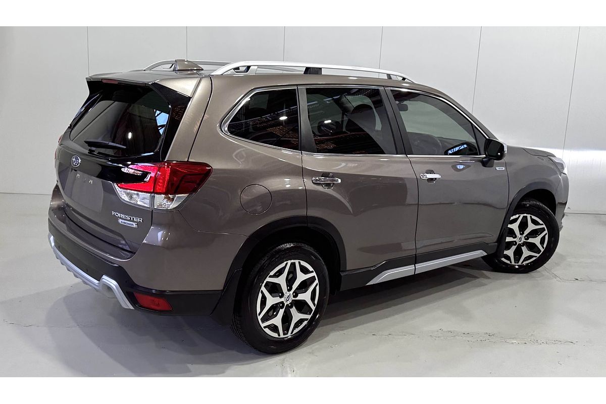 2022 Subaru Forester Hybrid L S5 4X4