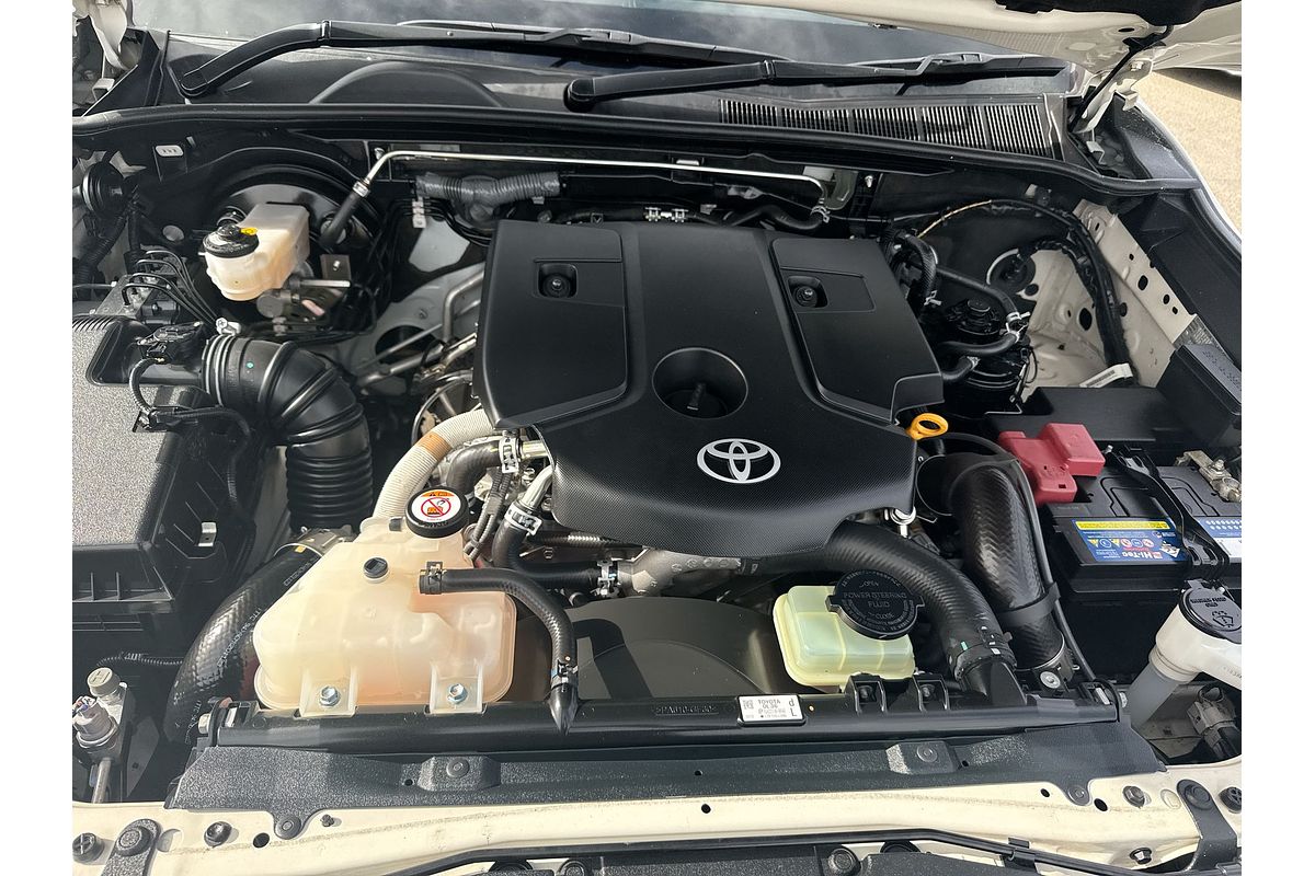 2020 Toyota Hilux SR5 GUN126R 4X4