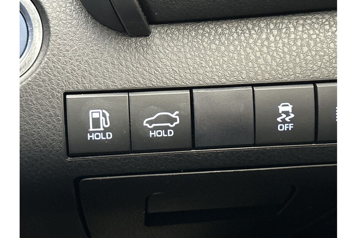 2020 Toyota Camry Ascent AXVH71R