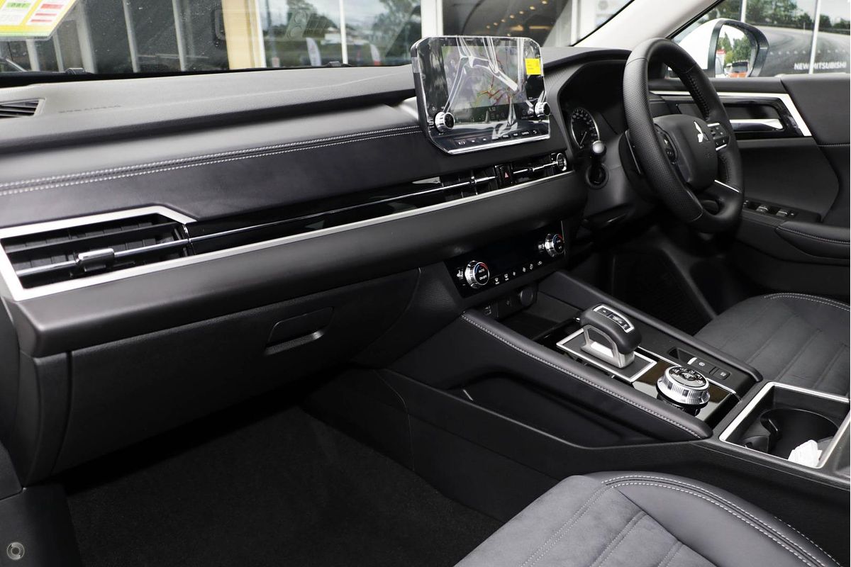 2025 Mitsubishi Outlander Aspire ZM