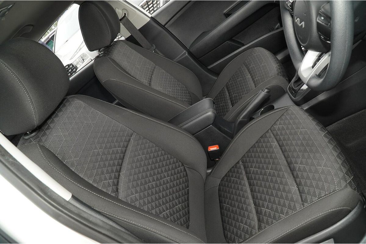 2022 Kia Rio S YB