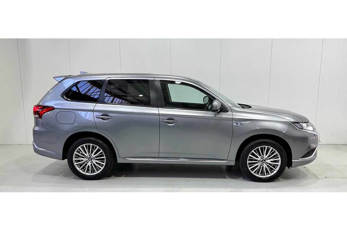 2021 Mitsubishi Outlander PHEV ES ZL