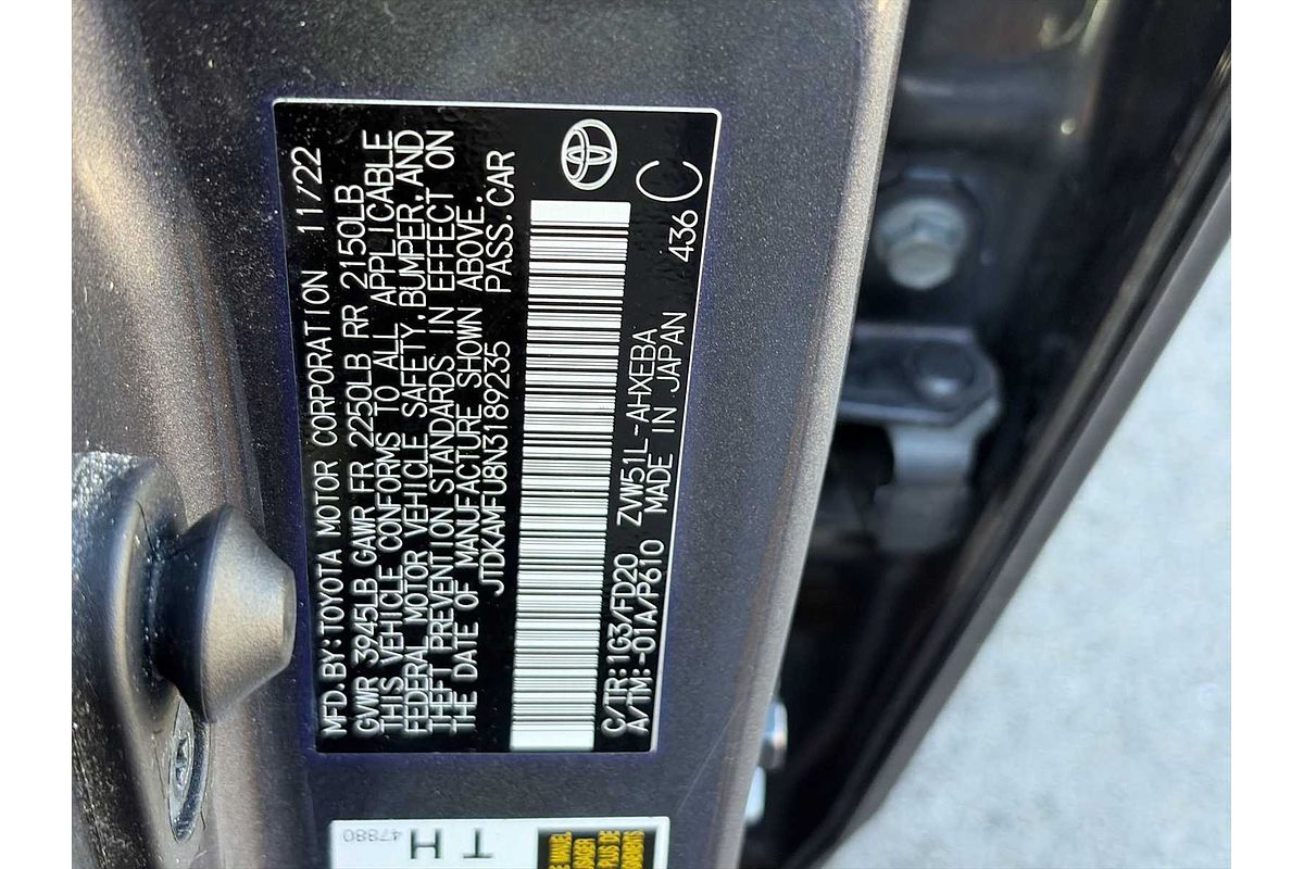 2022 Toyota Prius LE