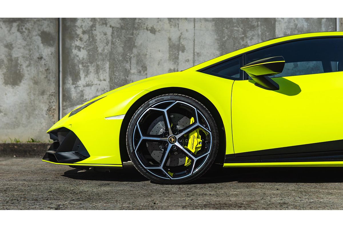 2021 Lamborghini Huracan EVO Fluo Capsule 724