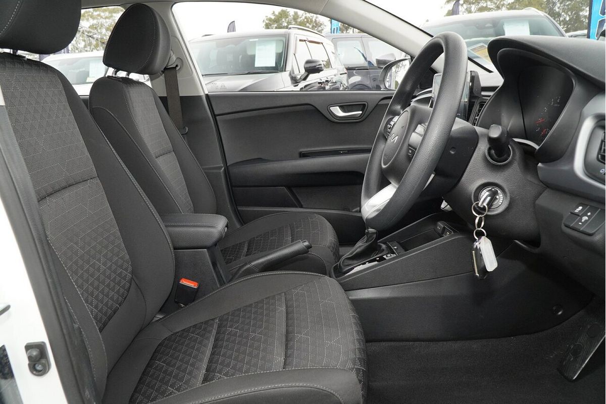 2022 Kia Rio S YB