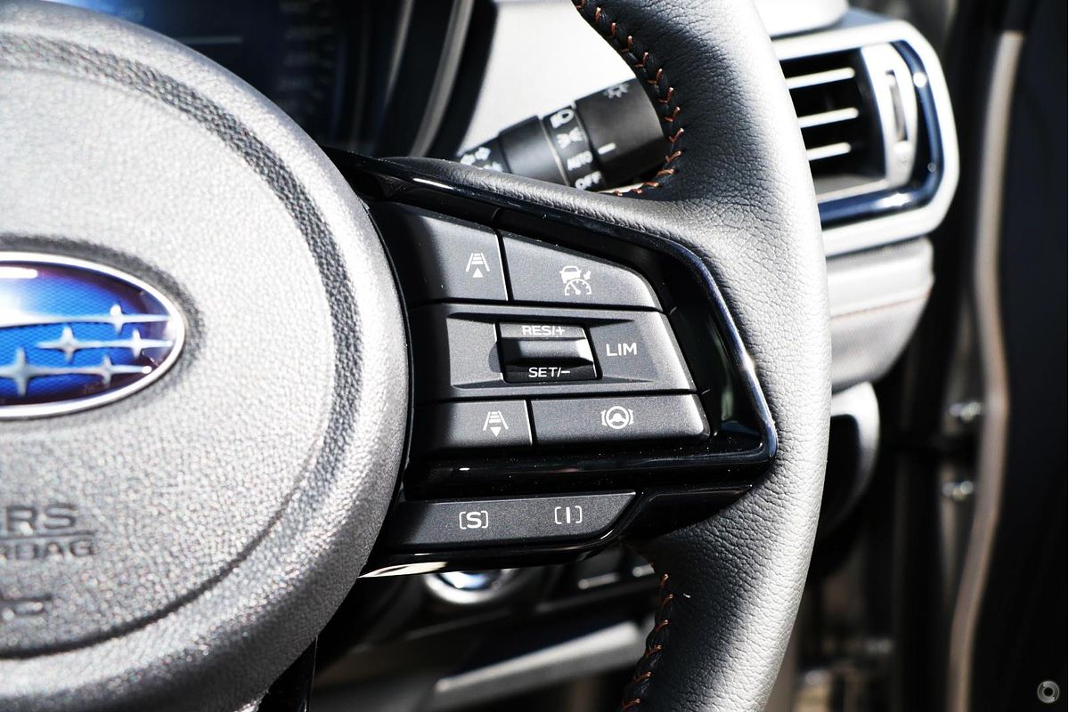 2025 Subaru Forester Hybrid Touring S6