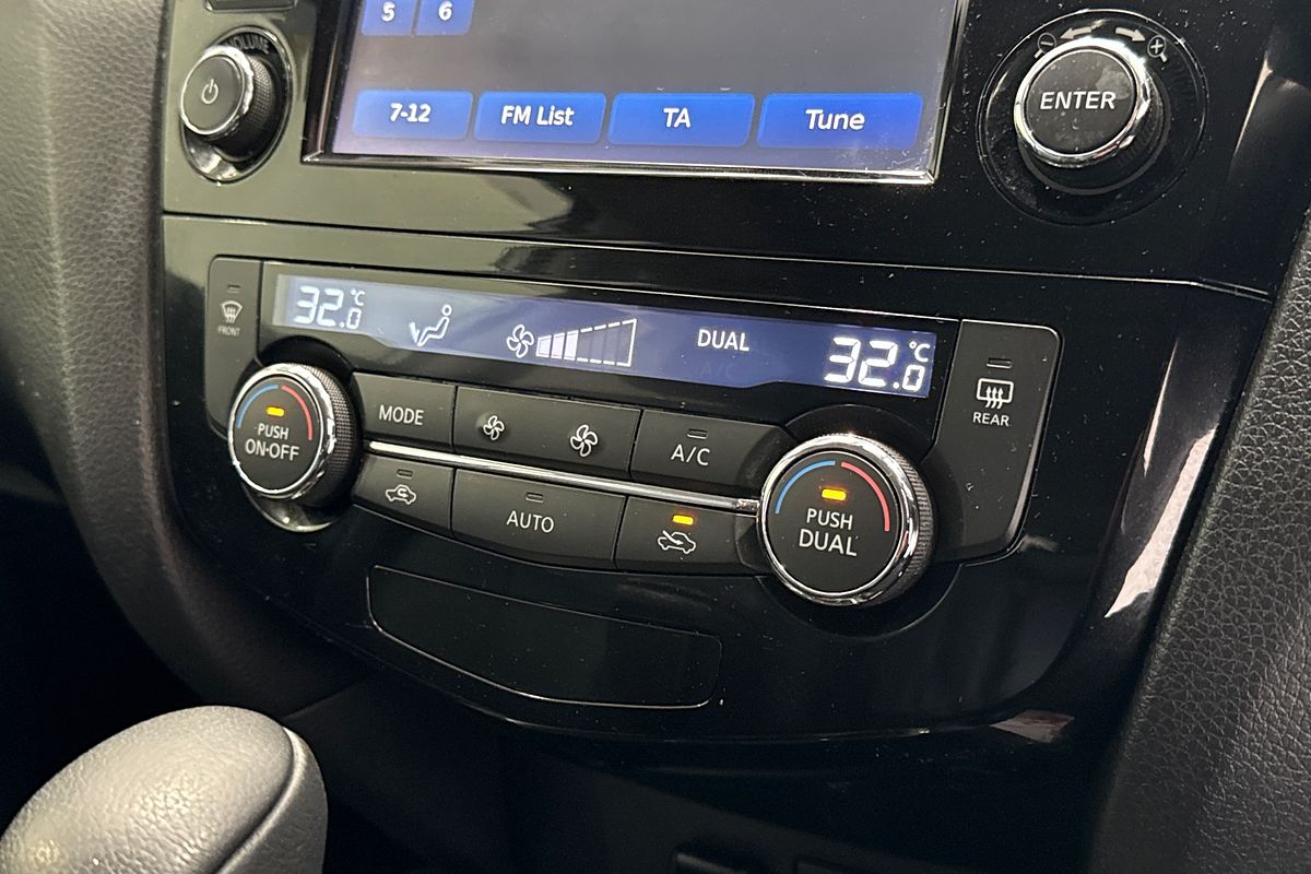 2015 Nissan X-TRAIL ST-L (FWD) T32