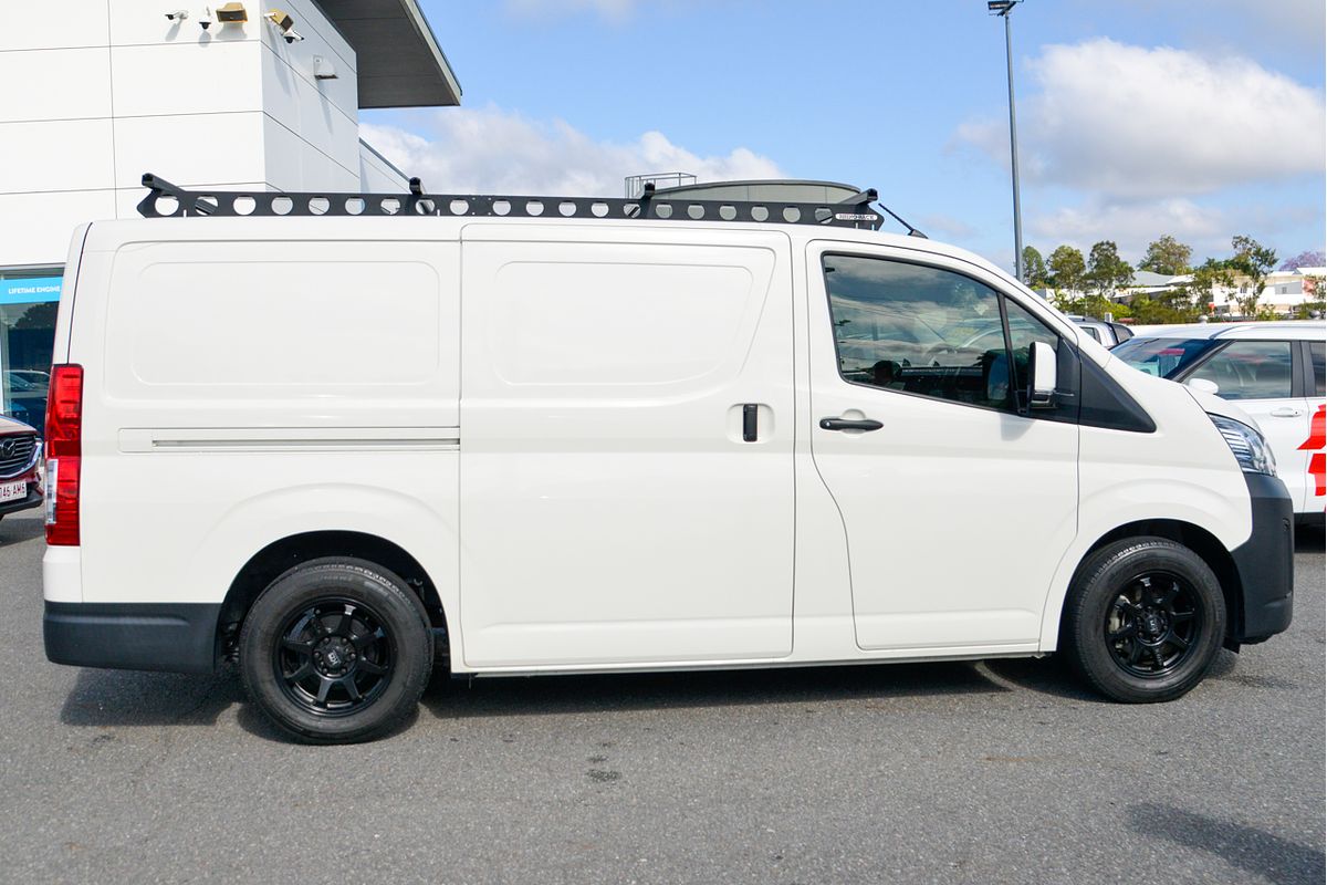 2021 Toyota Hiace GDH300R