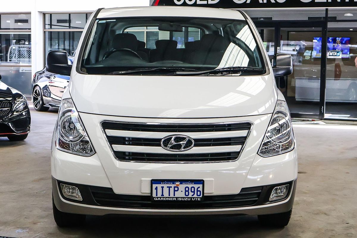 2016 Hyundai iMax TQ3-W Series II