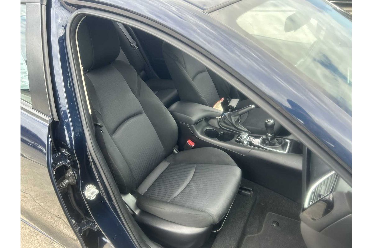 2015 Mazda 3 i Sport