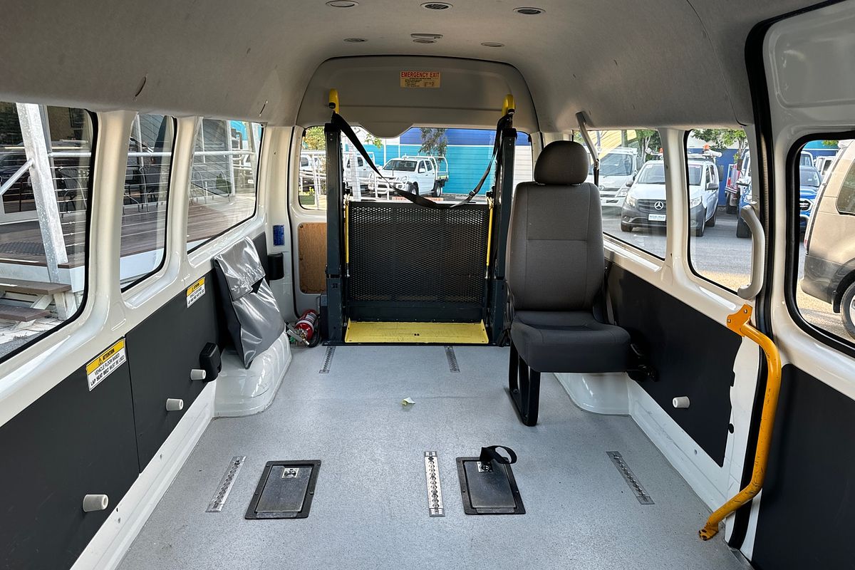 2014 Toyota Hiace Commuter KDH223R