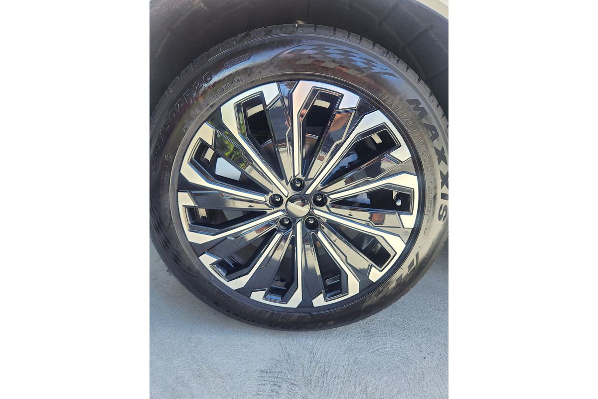 2025 Jaecoo J8 Track