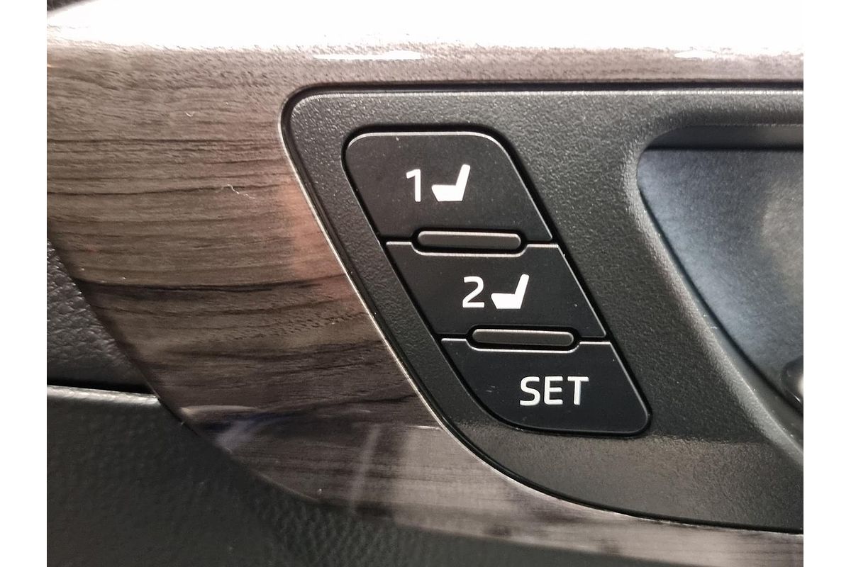 2022 Toyota Kluger Grande GSU75R