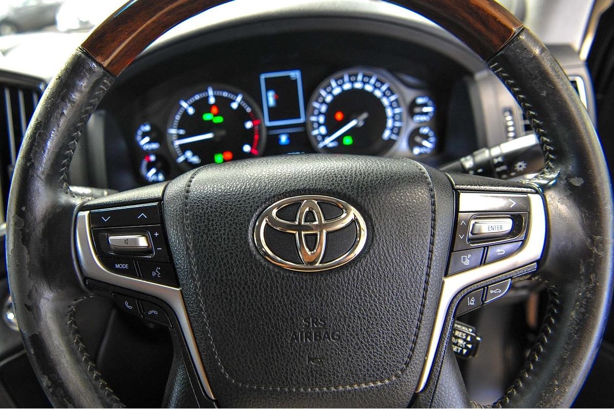 2017 Toyota Landcruiser Sahara VDJ200R