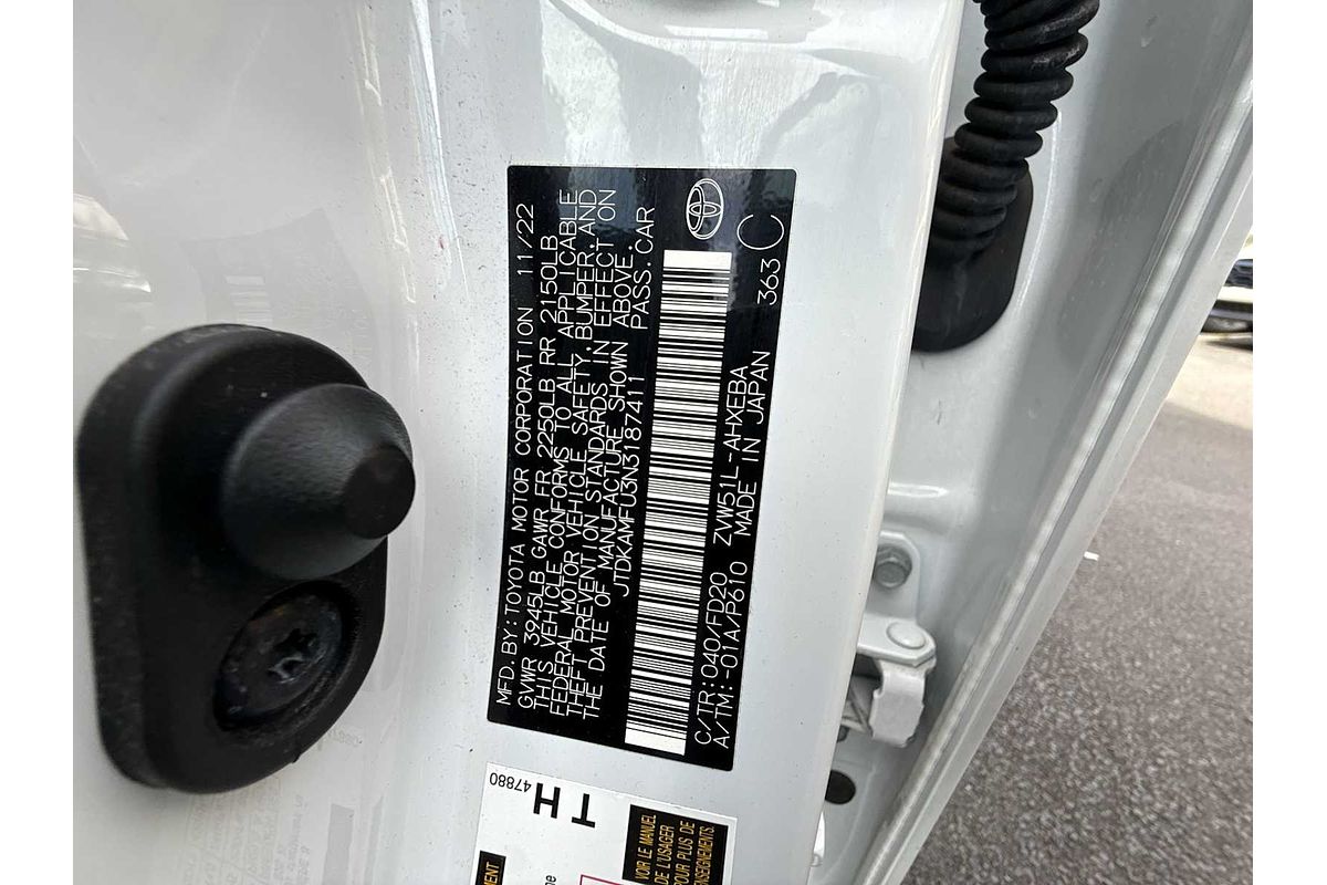 2022 Toyota Prius LE