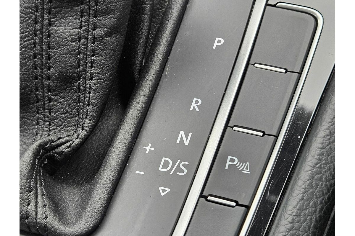 2015 Volkswagen Golf 110TSI Highline 7