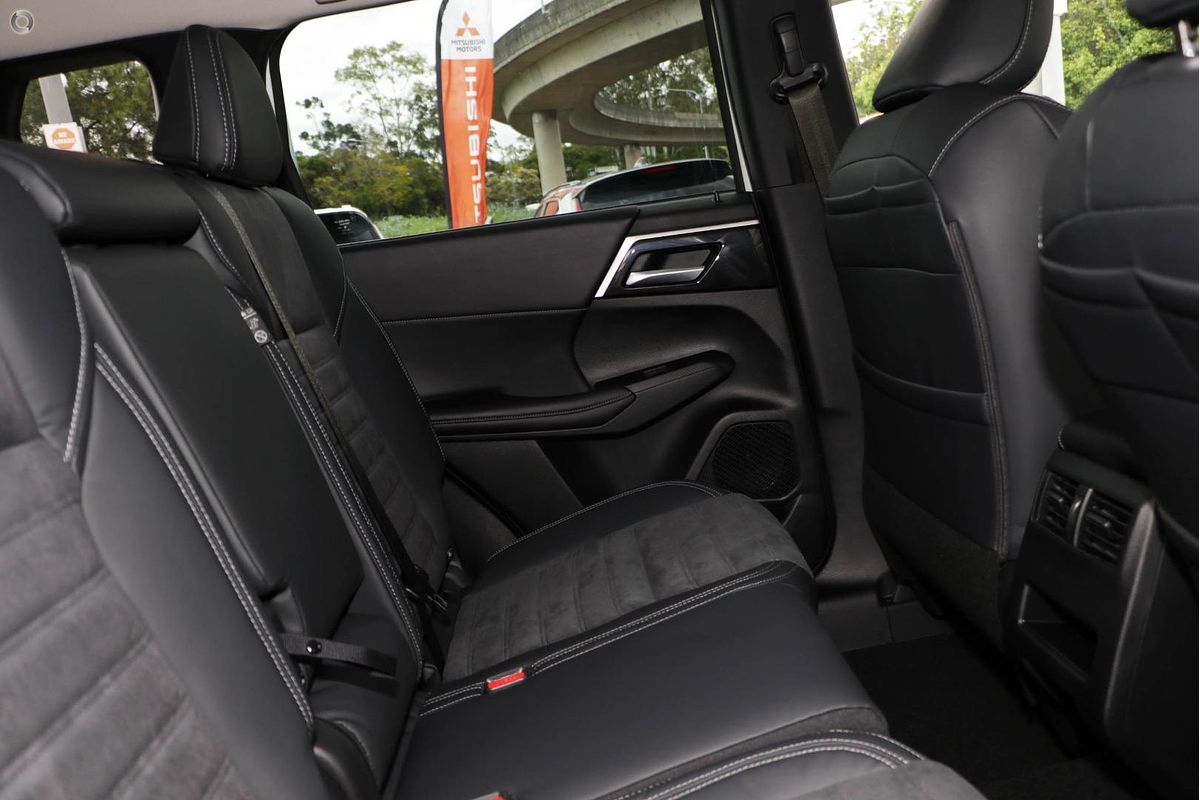 2025 Mitsubishi Outlander Aspire ZM