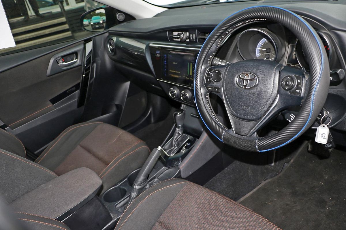 2016 Toyota Corolla SX ZRE182R