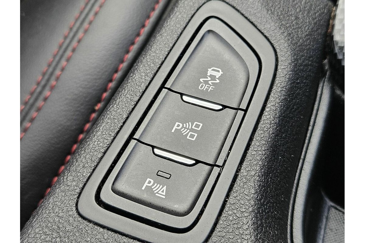 2016 Holden Commodore SV6 Black VF Series II