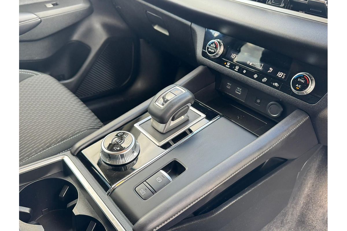 2023 Mitsubishi Outlander LS ZM