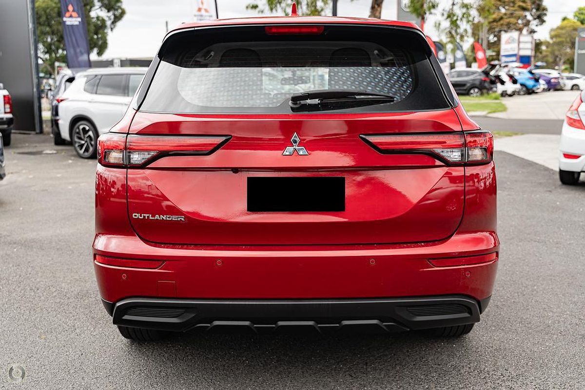 2025 Mitsubishi Outlander LS ZM