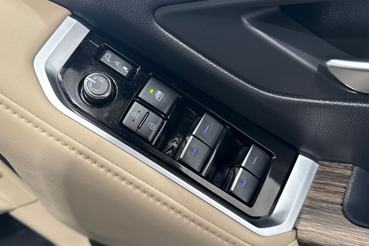 2023 Toyota Landcruiser VX FJA300R
