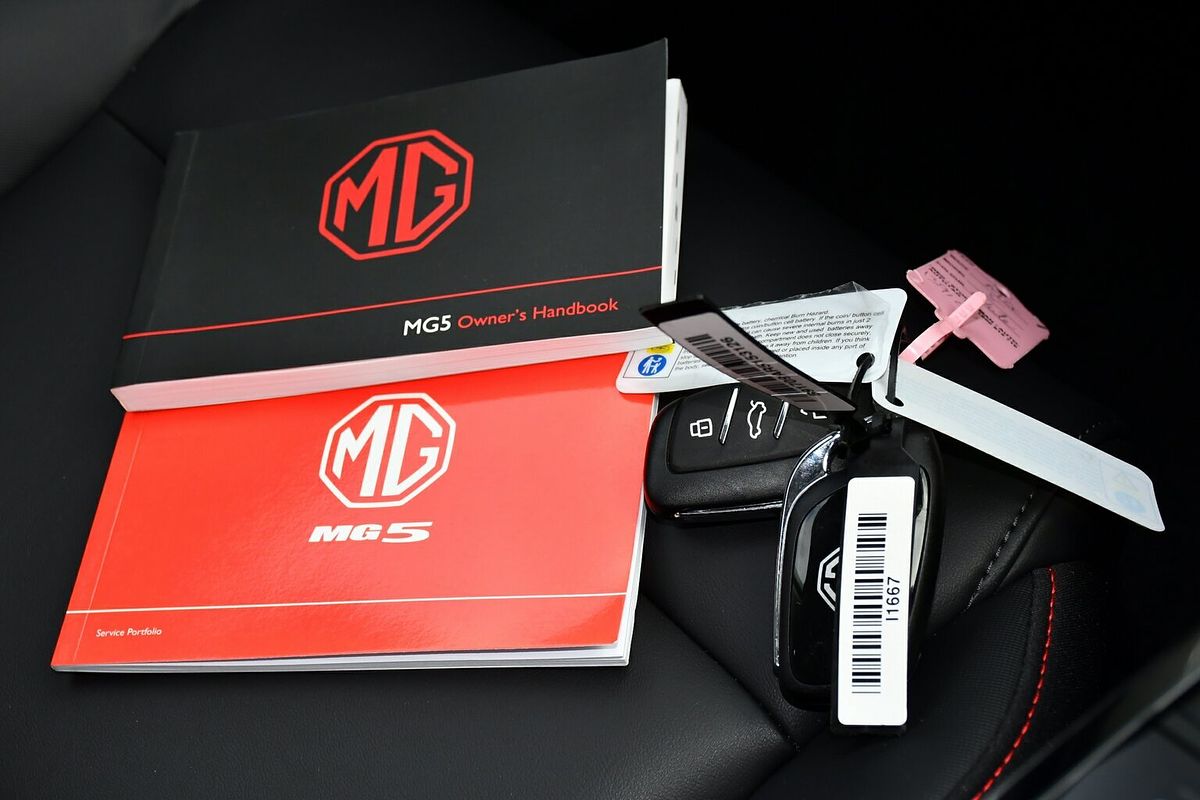 2024 MG MG5 Essence