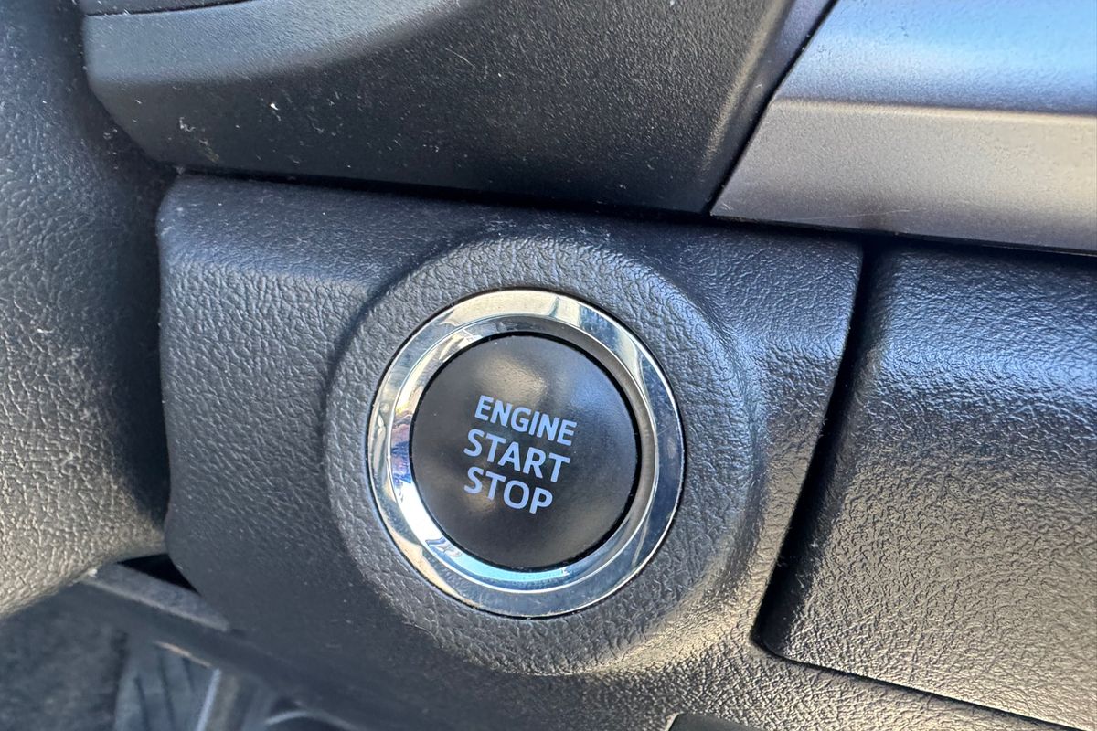 2019 Toyota Hilux SR5 GUN126R 4X4