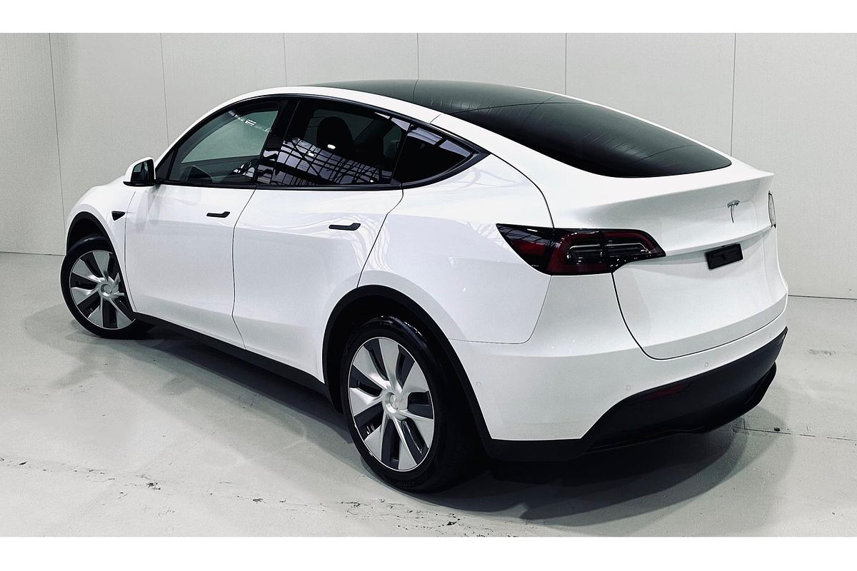 2022 Tesla Model Y Rear-Wheel Drive (No Series)