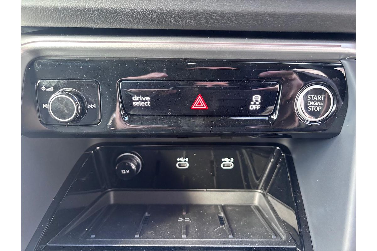 2025 Audi Q5 40 TDI Sport FY