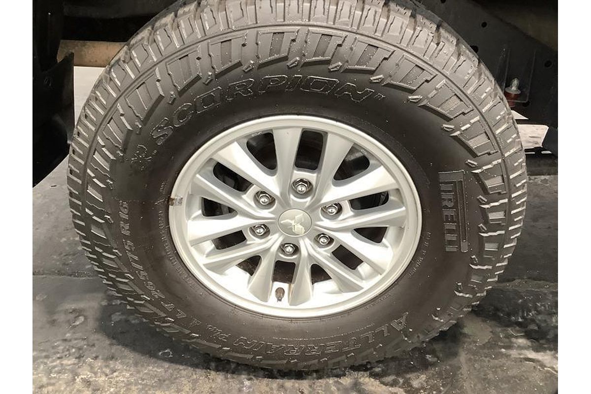 2014 Mitsubishi Challenger PC