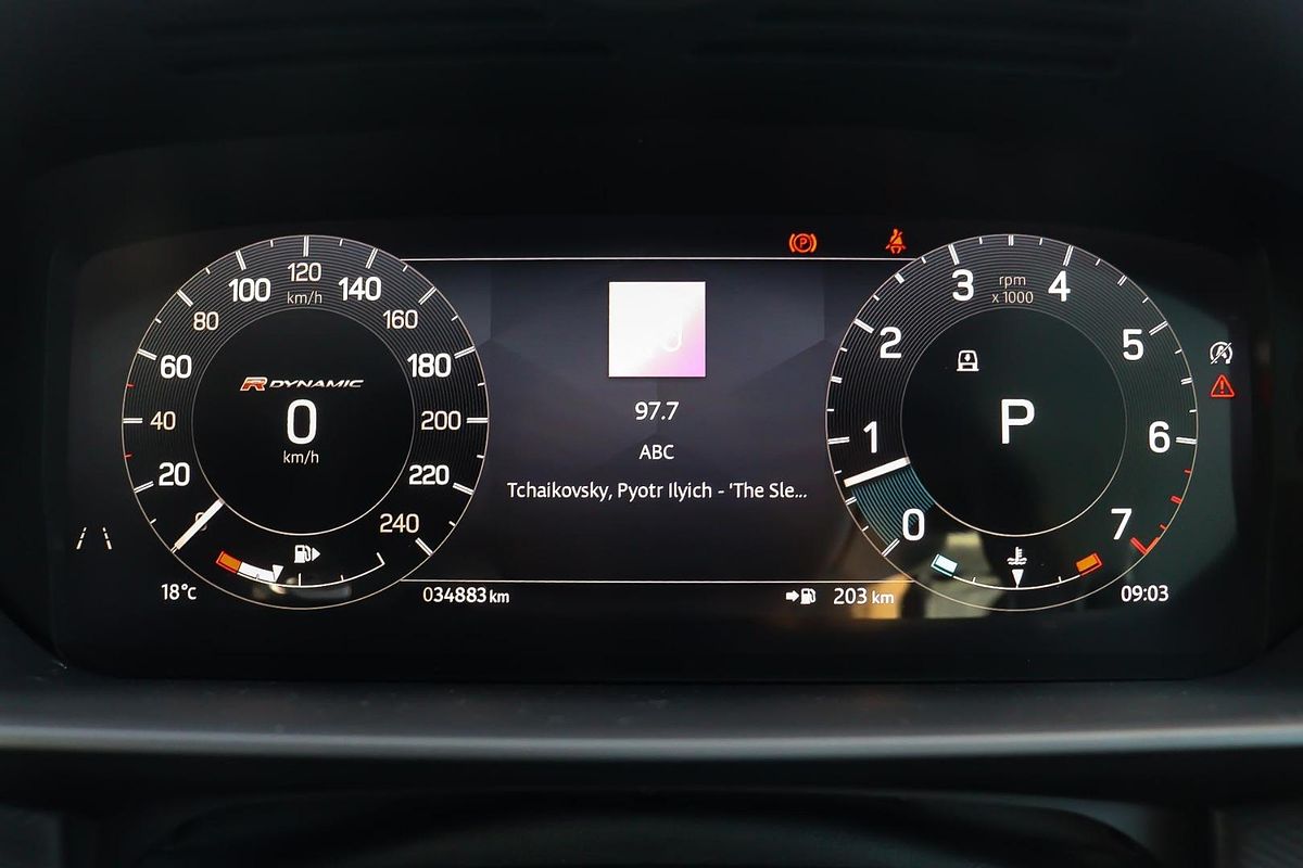2023 Land Rover Discovery P360 R-Dynamic HSE Series 5