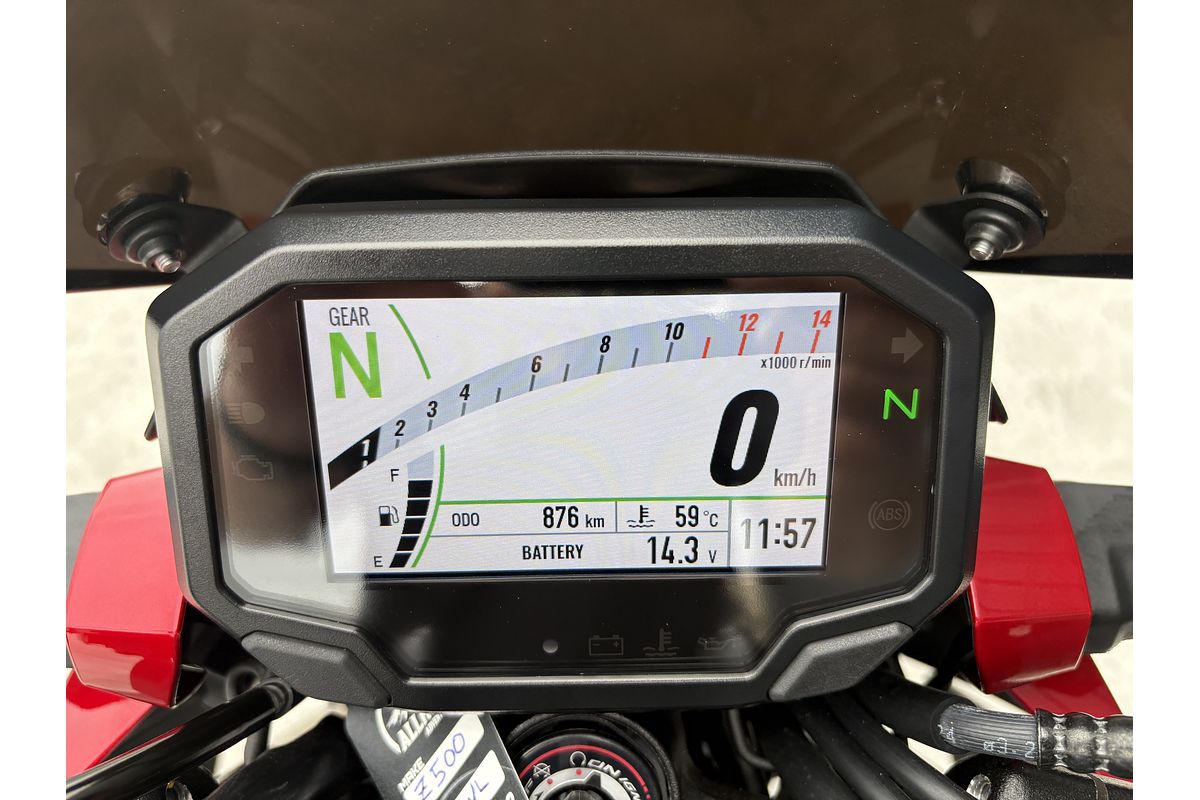 2025 Kawasaki Z500 SE